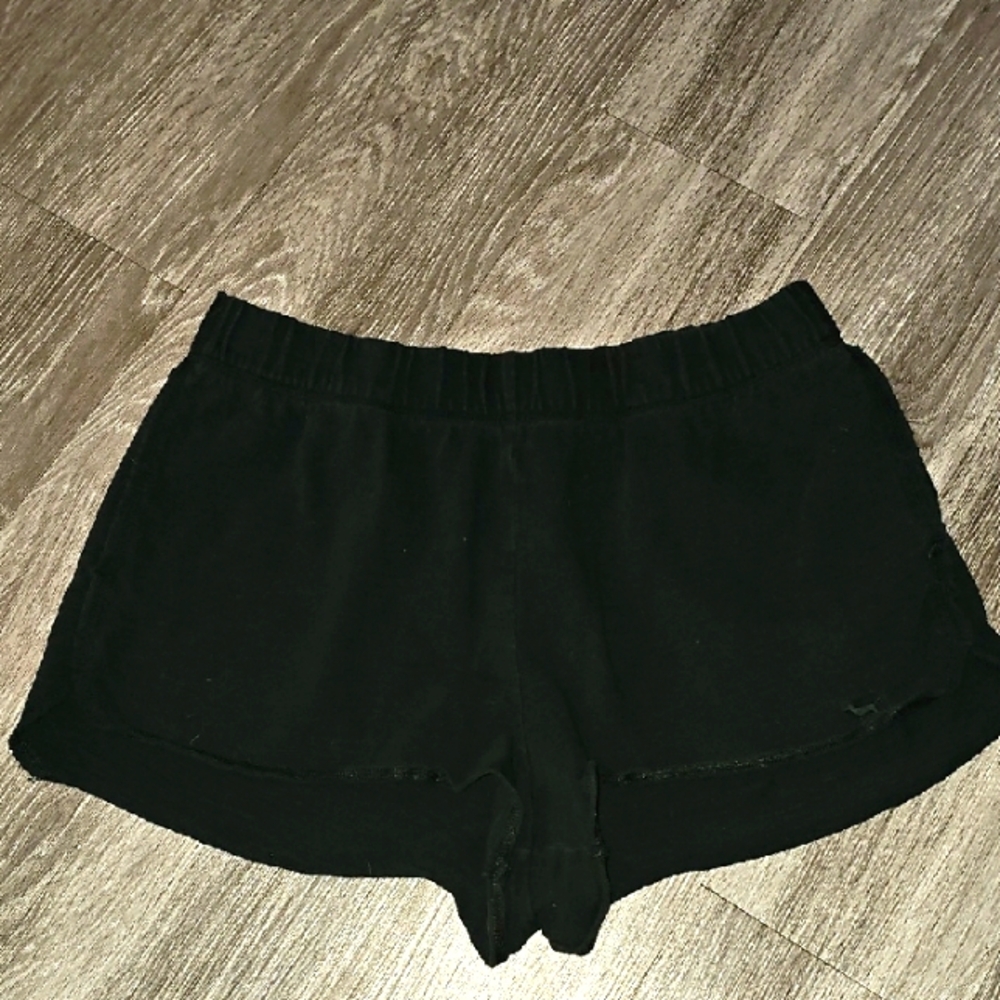 Victoria's Secret Pink comfy vlack womens shorts. Size Large. Mint Condition